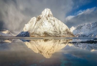 mountain-and-reflection